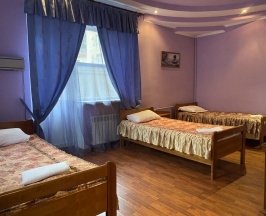 Трёхместный номер Standard с балконом в Эдем