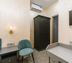 Одноместный номер без окна в Simple Weekend inn hotel