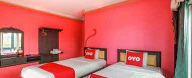 Двухместный номер Deluxe 2 отдельные кровати в OYO 768 First Station Hotel