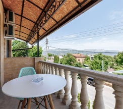 Полулюкс с диваном и лоджией 2 этаж (3) в Береза