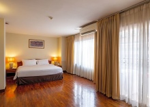 Номер Standard c 1 комнатой в Bandara Silom Suites