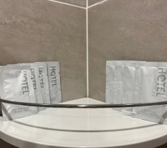 Двухместный номер Делюкс с балконом (двуспальная кровать) в Голден Плаза
