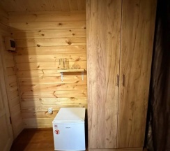 Трёхместный номер Economy с балконом и с красивым видом из окна в Holiday park