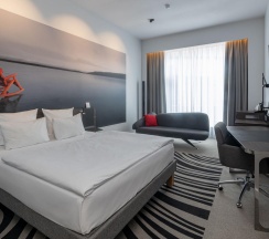 Номер стандарт с 1 двуспальной кроватью в Novotel
