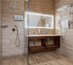 Семейный люкс в Хартман