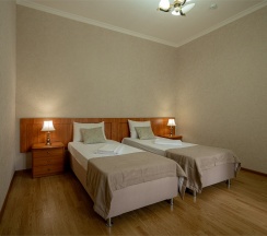 СЬЮТ (2-Х КОМНАТНЫЙ НОМЕР) в Чайка