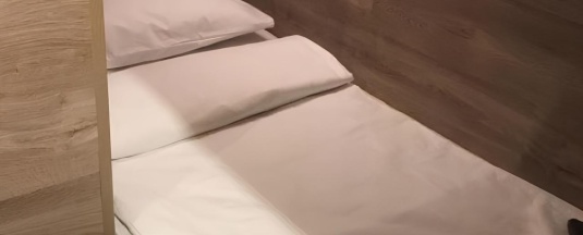 Номер эконом с 1 односпальной кроватью (без окна) в Shelterz