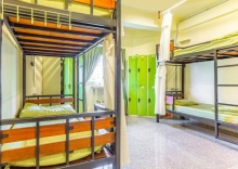 Кровать в общем номере (женский номер) в OYO 75416 Rama3 Sunrise Hostel