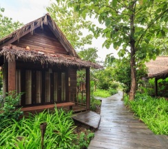 Коттедж с видом на сад в Azalea Village Wellness Resort