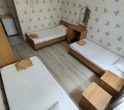 Трёхместный номер 3.1 в Море
