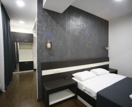 Двухместный люкс двуспальная кровать в West Tower Hotel