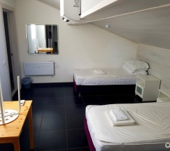 Семейный трехместный номер в Танский