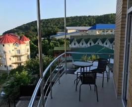 3-местный номер стандарт с балкном в Лето