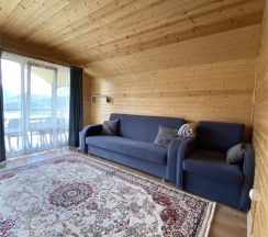 Лодж с вернадной и двухспальной кроватью в Arkhyz family lodge