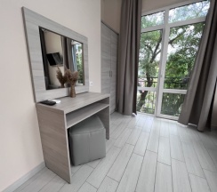 Luxe с балконом в Moon