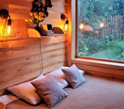 Дом с террасой в Wood place