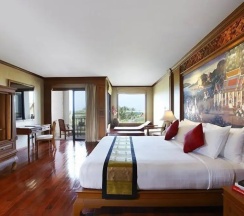 Номер Deluxe с балконом в Andaman Princess Resort & Spa