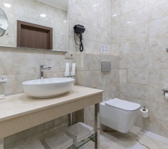 СТАНДАРТ ПЛЮС С ВИДОМ НА ГОРОД в Grand Yan Hotel
