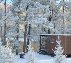 River lodge с горячей купелью в Бухлово парк