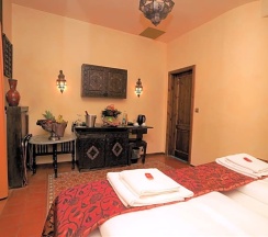 Двухместный номер Superior двуспальная кровать в Hotel Villa Oriental & Restaurant