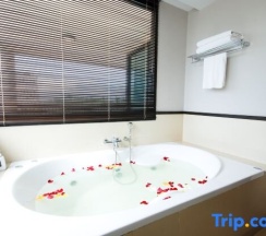 Люкс Royal в Tara Mantra Cha Am Resort