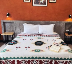 Двухместный номер Superior с балконом двуспальная кровать в Ideo Phuket Hotel