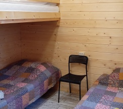 База "У Плотника" Коттедж 6+2 на скале в У плотника