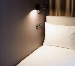 Небольшой двухместный номер с личными удобствами вне номера в Simple hotel B9