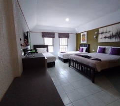 Трёхместный номер Standard в Samui Green Hotel