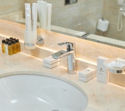 Номер Deluxe с балконом и видом на бассейн - с 2 односпальными кроватями в Movenpick Resort&SPA Anapa Miracleon