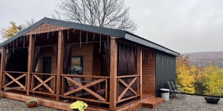 Каменномостский: Гостевой дом Ёлки