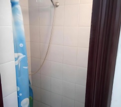 Двухместный номер Economy рядом с пляжем 2 отдельные кровати в Адлер