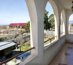 Трёхместный номер Standard с балконом и с красивым видом из окна в Гостевой дом