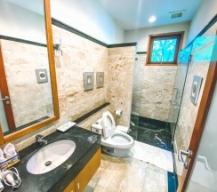 Вилла с 5 комнатами в Royal Sammuk villas