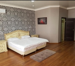 Номер полулюкс с 1 двуспальной кроватью в Лига чемпионов