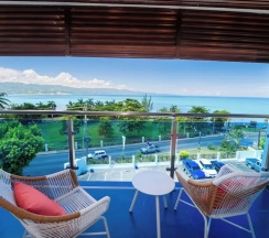 Двухместный номер Superior с балконом двуспальная кровать в Hotel 39 Jamaica