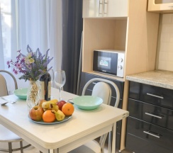 Апартаменты с балконом и с красивым видом из окна в Апартаменты Appartement De Luxe Дуэт