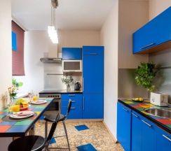 Четырёхместные апартаменты с 3 комнатами в GM Apartments