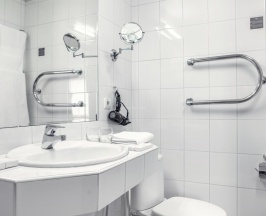 Номер полулюкс с 2 односпальными кроватями в Azimut Отель Ставрополь