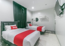 Двухместный номер Standard 2 отдельные кровати в OYO 818 Suksomboon Residence