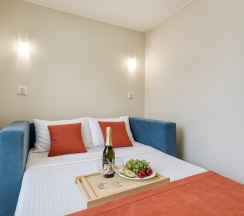 Комфорт Двухуровневый Мини в Metro apartments