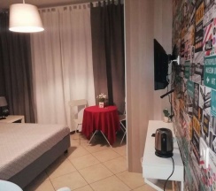Двухместный номер Comfort с балконом двуспальная кровать в Kaktus Guest House