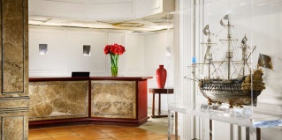 Милан: Отель Hotel Pierre Milano