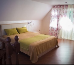 Апартаменты Superior с балконом и с красивым видом из окна в Усадьба Коноваловых