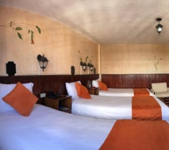 Трёхместный номер Standard в Kitu Hotel