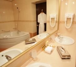 Двухместный полулюкс двуспальная кровать в Grand Hotel Tien Shan