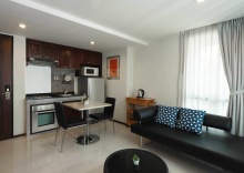 Четырёхместный номер Standard в Silom Lofts Hotel