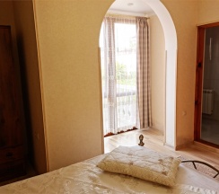 Комфорт трехместный с балконом в У Валентины