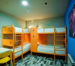 Кровать в общем номере в City