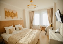 DELUXE KING ROOM в Люмьер